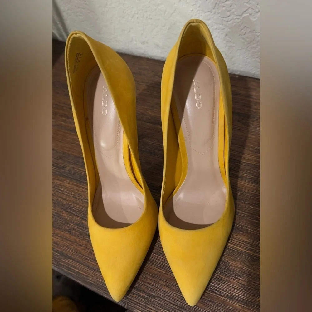 Aldo Mustard Yellow Pointed-Toe High Heels 8.5 womens heels